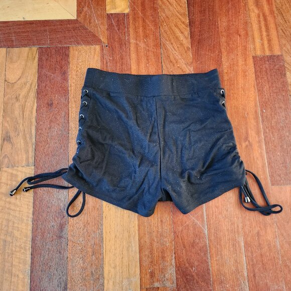Forever 21 Black Lace-Up High Waisted Stretch Shorts Size Medium - Picture 7 of 11